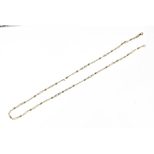 51 - A 9ct gold necklace, formed with alternating curb links and oval links, to a lobster claw clasp, 55c... 