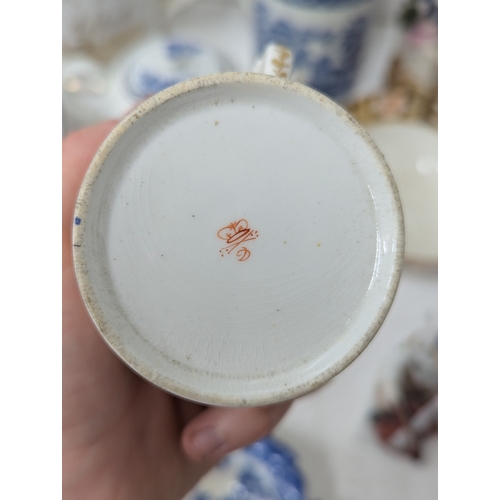 13 - 18th century and later English ceramics to include a Worcester blue and white chinoiserie pattern te... 