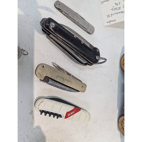 48 - Mixed collectables to include a vintage reel, a Schuco Ford car and other items
Location:
If there i... 