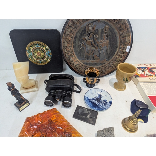 11 - A mixed group of collectables to include Egyptian tourist items, vintage board and card games and ot... 