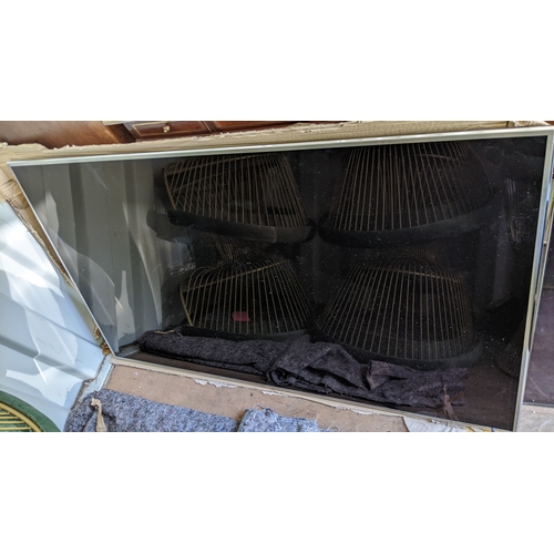 27 - A Samsung 60 inch TV with wall bracket
Location: BB
If there is no condition report shown, please re... 