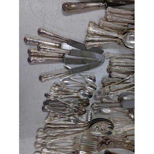 33 - Silver plated and E.P.N.S. items to include assorted flatware and cutlery, a large tray stand fashio... 