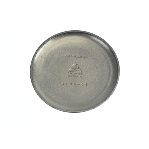 27 - An Omega 'Jumbo' manual wind, gents, stainless steel wristwatch, circa 1950, ref no 2505-21, the sil... 