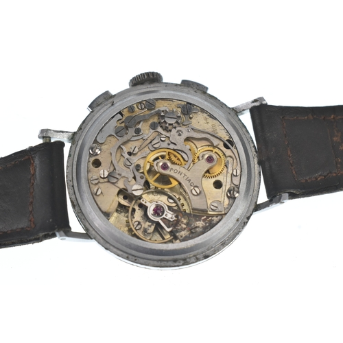 34 - A Breitling 'Up and Down' chronograph, gents, manual wind wristwatch, circa 1940s, the dial having A... 