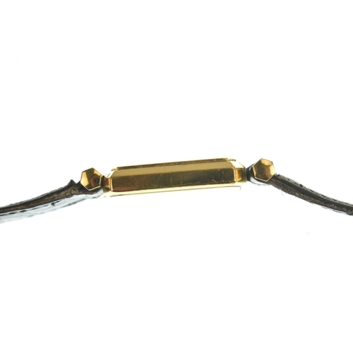 39 - A Credit Suisse gold plated, gents, quartz wristwatch, having a Credit Suisse fine 999.9 gold ingot ... 