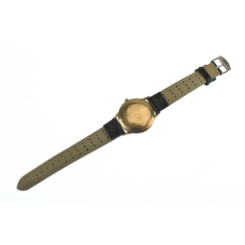 43 - An Accurist 9ct, gents, manual wind wristwatch, having a silvered dial with baton markers, date aper... 