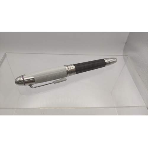 A Montblanc Great Characters Series Jimi Hendrix Special Edition fountain pen with a 14K white gold nib
Location:C3
If there is no condition report shown, please request