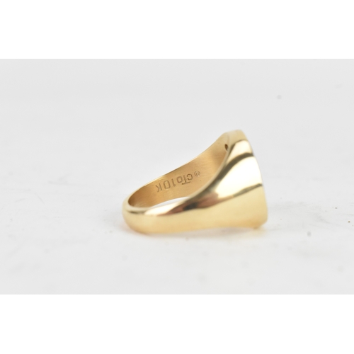 41 - A modern three stone diamond 10k yellow gold signet ring, engraved monogram letter 'M' and three ver... 