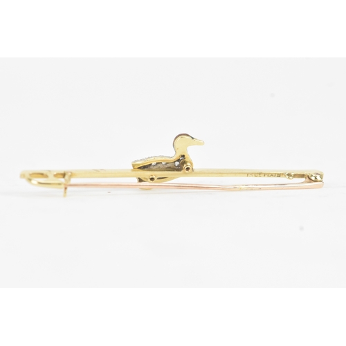 42 - A late 19th/early 20th diamond and enamel, 15ct yellow gold and platinum bar brooch, mounted with a ... 