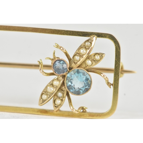 43 - A Edwardian 9ct yellow gold insect brooch, with two graduated bezels set with faceted stones, making... 