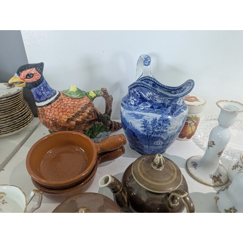 50 - A mixed group of ceramics to include blue and white Pearlware jug, Royal Worcester, Aynsley and othe... 