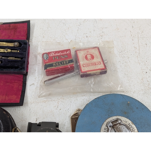 A mixed group of collectables to include Casio digital watches, an ...