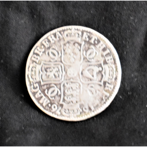 512 - Great Britain 1676 Charles II Halfcrown, OCTAVO, near fine