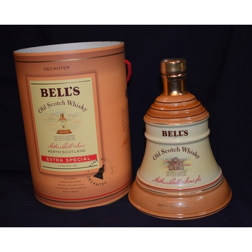 6 - Bell's Old Scotch Whisky - Extra Special. (No Date) Finished in 22 carat Gold