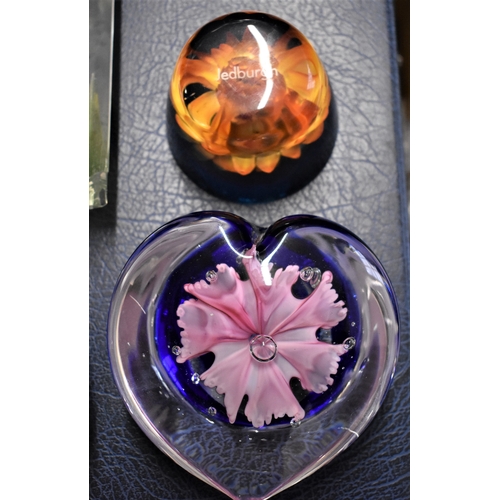 37 - A collection of (6) assorted Glass Flower Paperweights, excellent quality with some very ornate desi... 