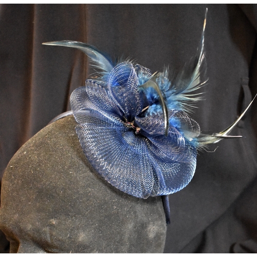 388 - Vintage peacock looking hair band fascinator. Small in size.