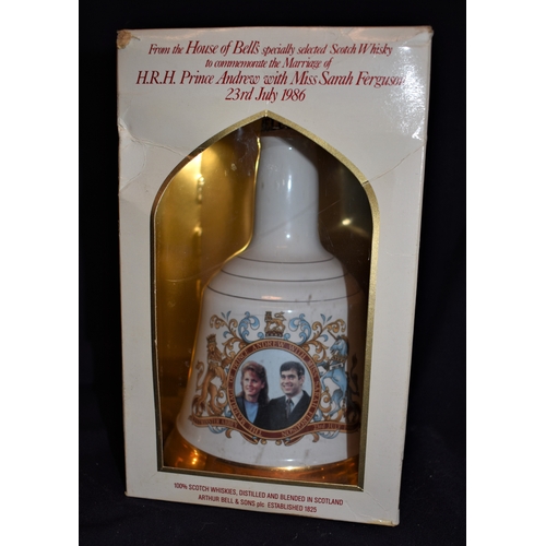 9 - Bell's Prince Andrew and Miss Ferguson 1986. A collectible Bell's decanter celebrating the wedding o... 