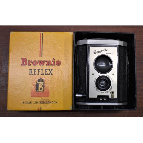 39 - Vintage Rare Collectible Brownie Reflex, Made In England, Kodak Ltd. Camera in original box