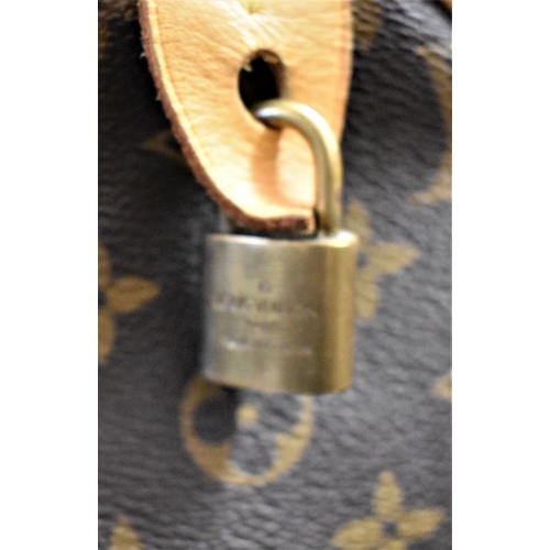 420 - Louis Vuitton Authentic Speedy 30 Monogram handbag. Used condition, but had no major wear. Padlock a... 