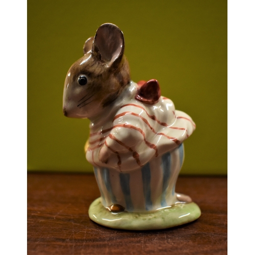 522 - Beatrix Potter Mrs. Tittlemouse Figurine made by F. Warne & Co., Beswick, England, Copyright 1948, m... 