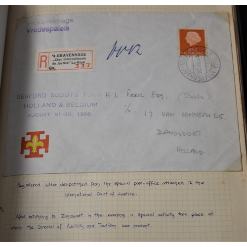 299 - Scouting - An album with sets and covers, some badges, Dutch issues. Nice lot!