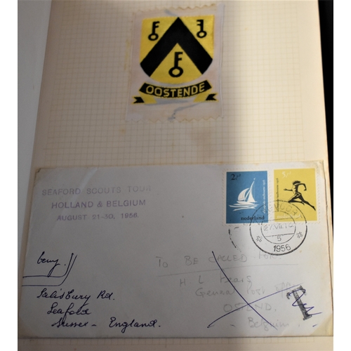 299 - Scouting - An album with sets and covers, some badges, Dutch issues. Nice lot!