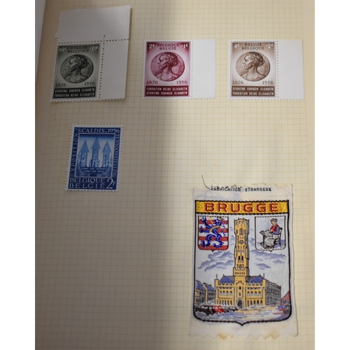 299 - Scouting - An album with sets and covers, some badges, Dutch issues. Nice lot!