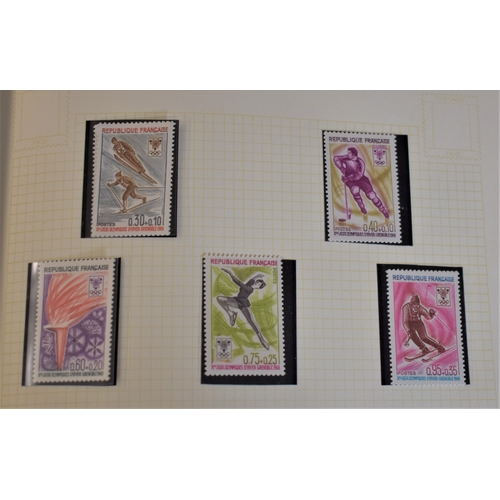 305 - France 1960-1968 Mint and Used collection in an album (100's)