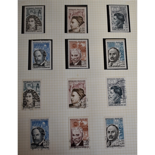 305 - France 1960-1968 Mint and Used collection in an album (100's)