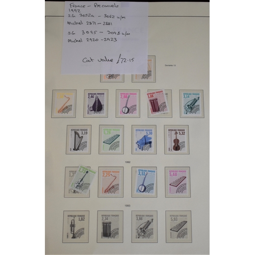 306 - France 1986-1993 Fine u/m Mint collection in Lighthouse Hingeless pages. STC £1,000+