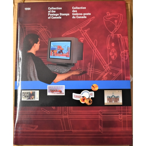 316 - Canada 1992, 1993, 1994 and 1995 P.O. Yearbooks. Mint