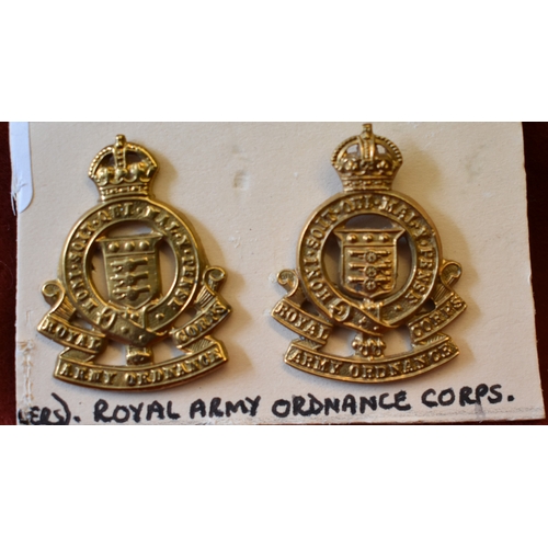 156 - British WWII Officers Royal Army Ordnance Corp Collar badges, (Gilding metal, lugs) -British WWII Of... 