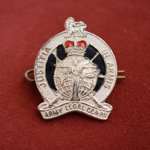 191 - Army Legal Corps EIIR Cap Badge (Gilt and enamel), two lugs and makers mark '010'