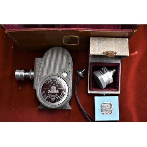 523 - Bell & Howell Filmo Sportster Double Run Eight 8mm 1930's Movie Camera in leather box with portrait ... 