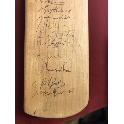 193 - Cricket bat, Duncan Fearnley Len Coldwell autograph bat signed by Worcester, India, Pakistan, Yorksh... 