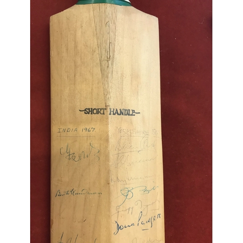 193 - Cricket bat, Duncan Fearnley Len Coldwell autograph bat signed by Worcester, India, Pakistan, Yorksh... 