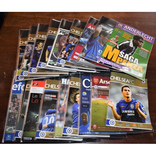 311 - Chelsea Football Club Programmes 1985 - 2016 An impressive collection by seasons of 1500+ programmes... 