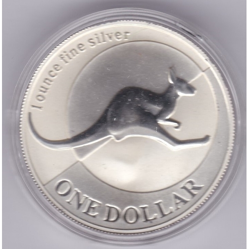 40 - Australia 2004 Silver dollar kangaroo running left to right