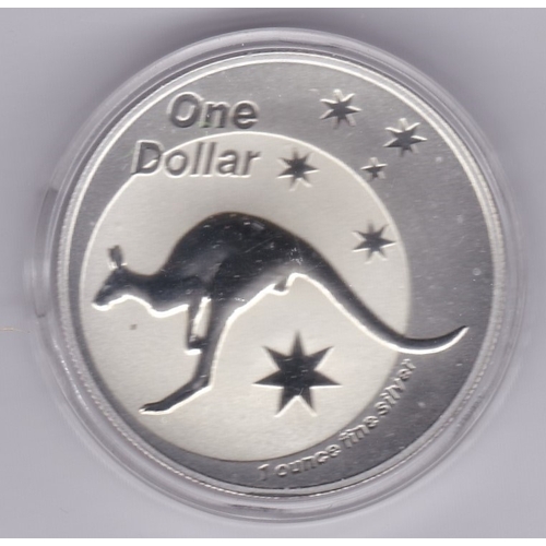 43 - Australia 2005 Silver dollar kangaroo leaping