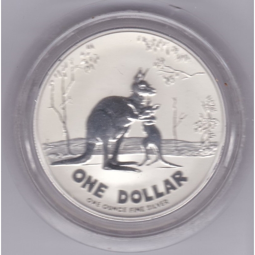 46 - Australia 2007 Silver dollar kangaroo with baby KM 851