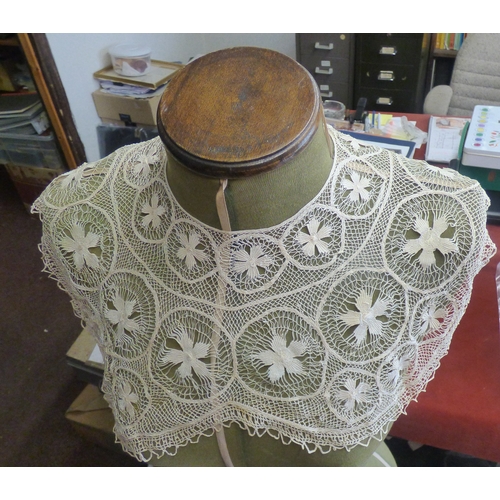 725 - Victorian Handmade Cotton Beige Crocheted Lace Collar Shawl, lovely floral design and very intricate... 