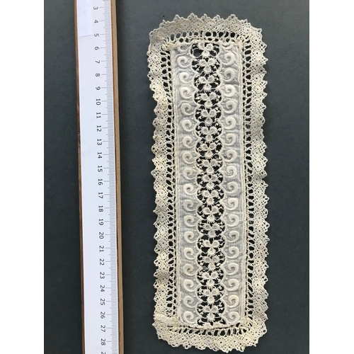 363 - Antique 19th Century Cotton Lace Motif, 100% Cotton and lace/ embroidered mat