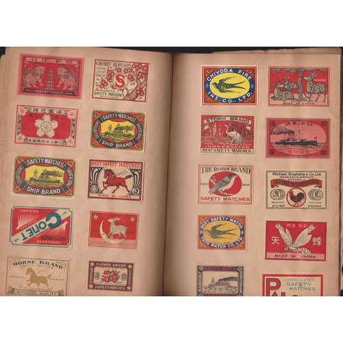 304 - Matchbox Labels - Early Japanese collection Yeewoo Harima Kobe Japan including 200 different kinds. ... 