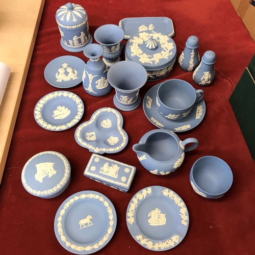 366 - Wedgwood blue and white Jasperware - a lovely collection of Jasperware including: Lidded Square Trin... 