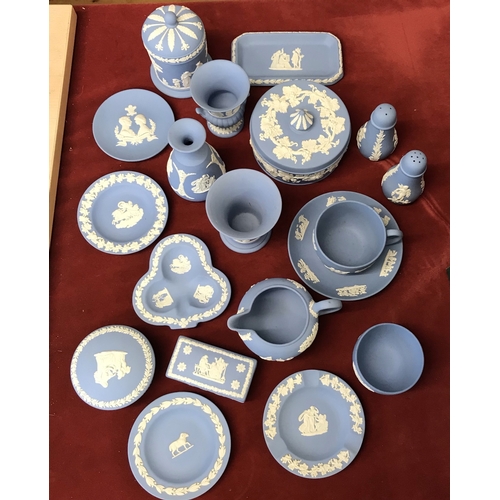 366 - Wedgwood blue and white Jasperware - a lovely collection of Jasperware including: Lidded Square Trin... 