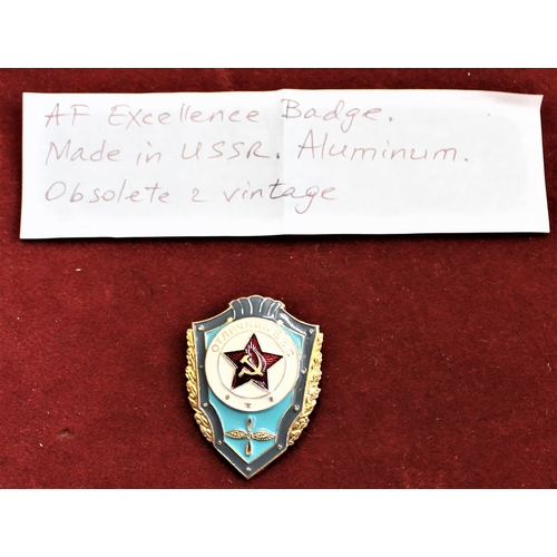 52 - Soviet Russian USSR Air Force Excellence, Military 1980s Pin Badge, gilt and enamel.