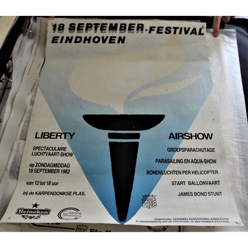 195 - Aviation History 1982 Dutch Liberty Airshow 18th September 1982 at Einhoven, pin holes in corners an... 