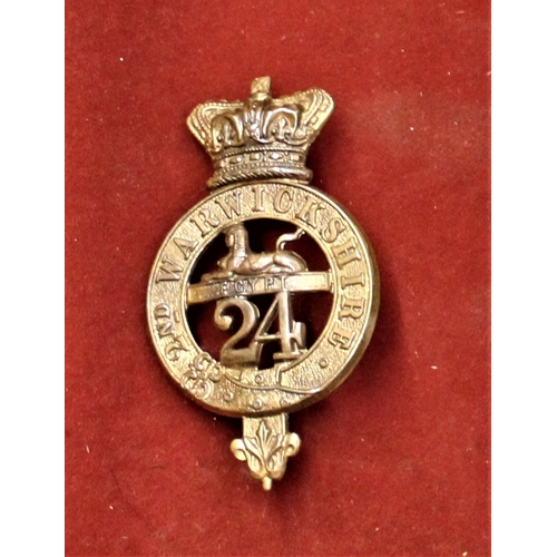 83 - 2nd Warwickshire 24th Regiment of Foot Other Ranks Glengarry Badge (brass and two lugs)