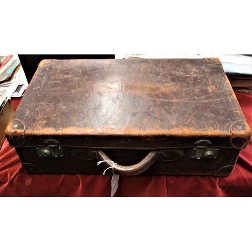 455 - Vintage early 20th Century Leather Officers Travel Case, in good condition with a canvas lining, 65c... 