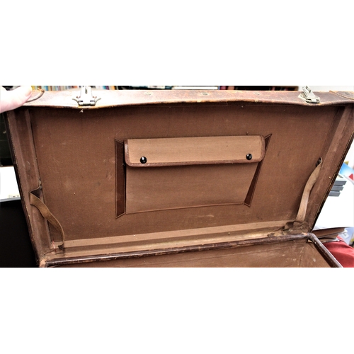 455 - Vintage early 20th Century Leather Officers Travel Case, in good condition with a canvas lining, 65c... 